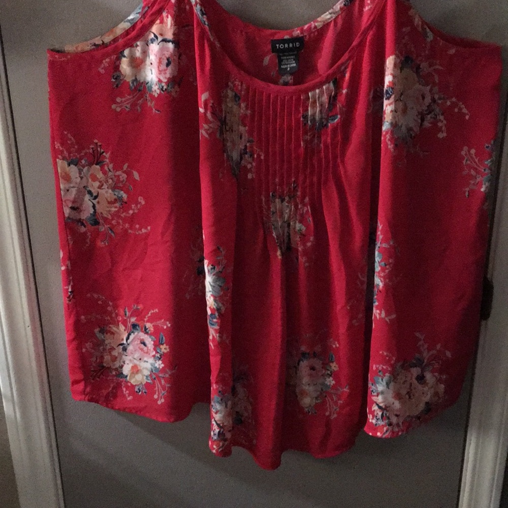 Adjustable strap tank blouse